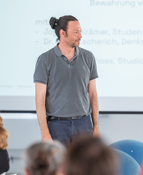 Bildbeschreibungstext